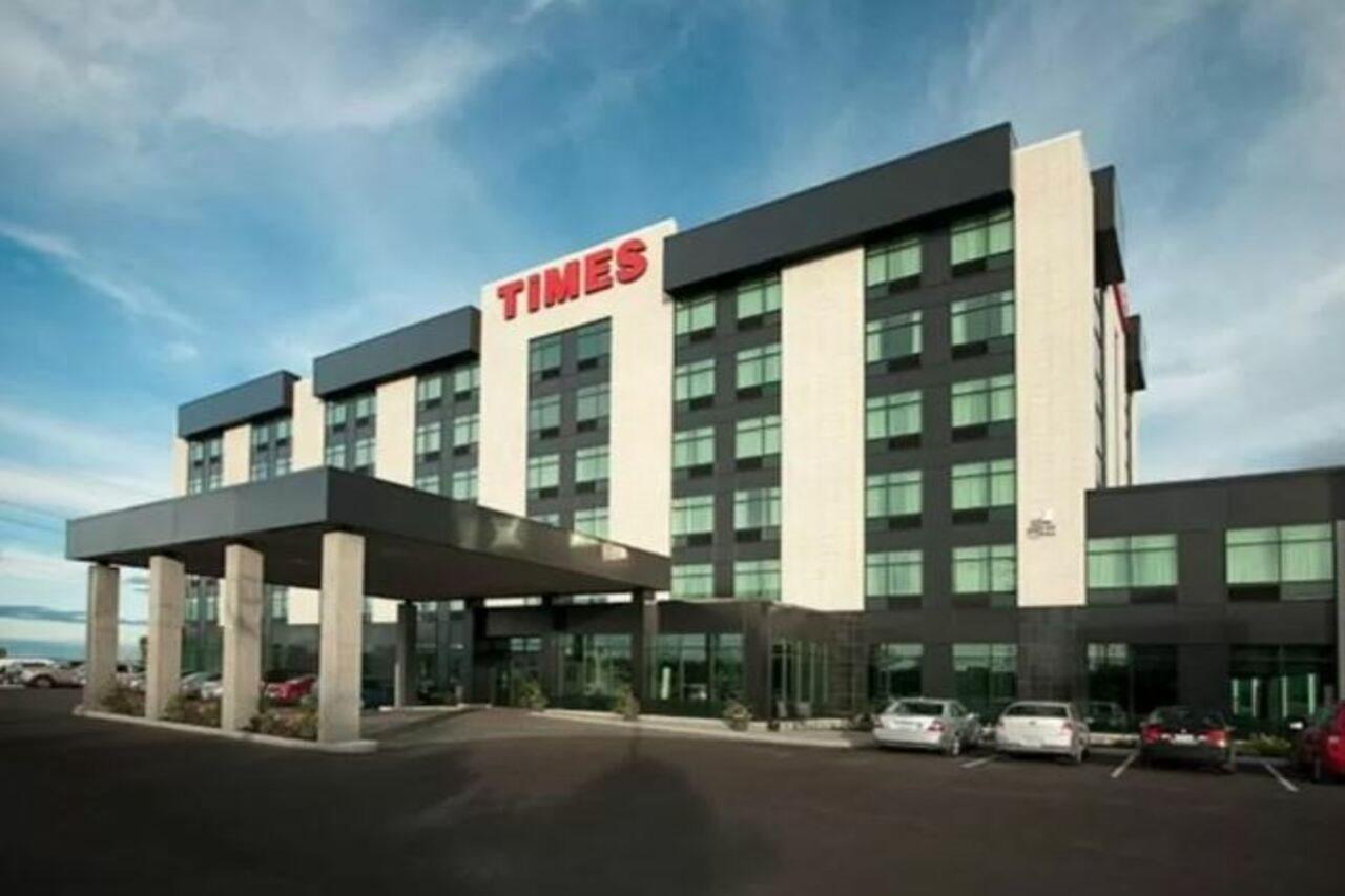 Grand Times Hotel Quebec City Exterior photo