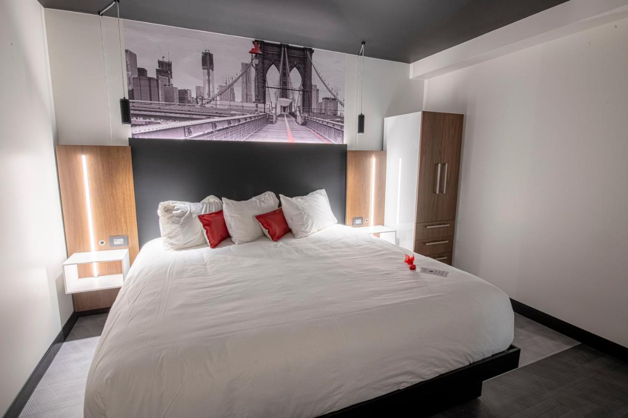 Grand Times Hotel Quebec City Exterior photo