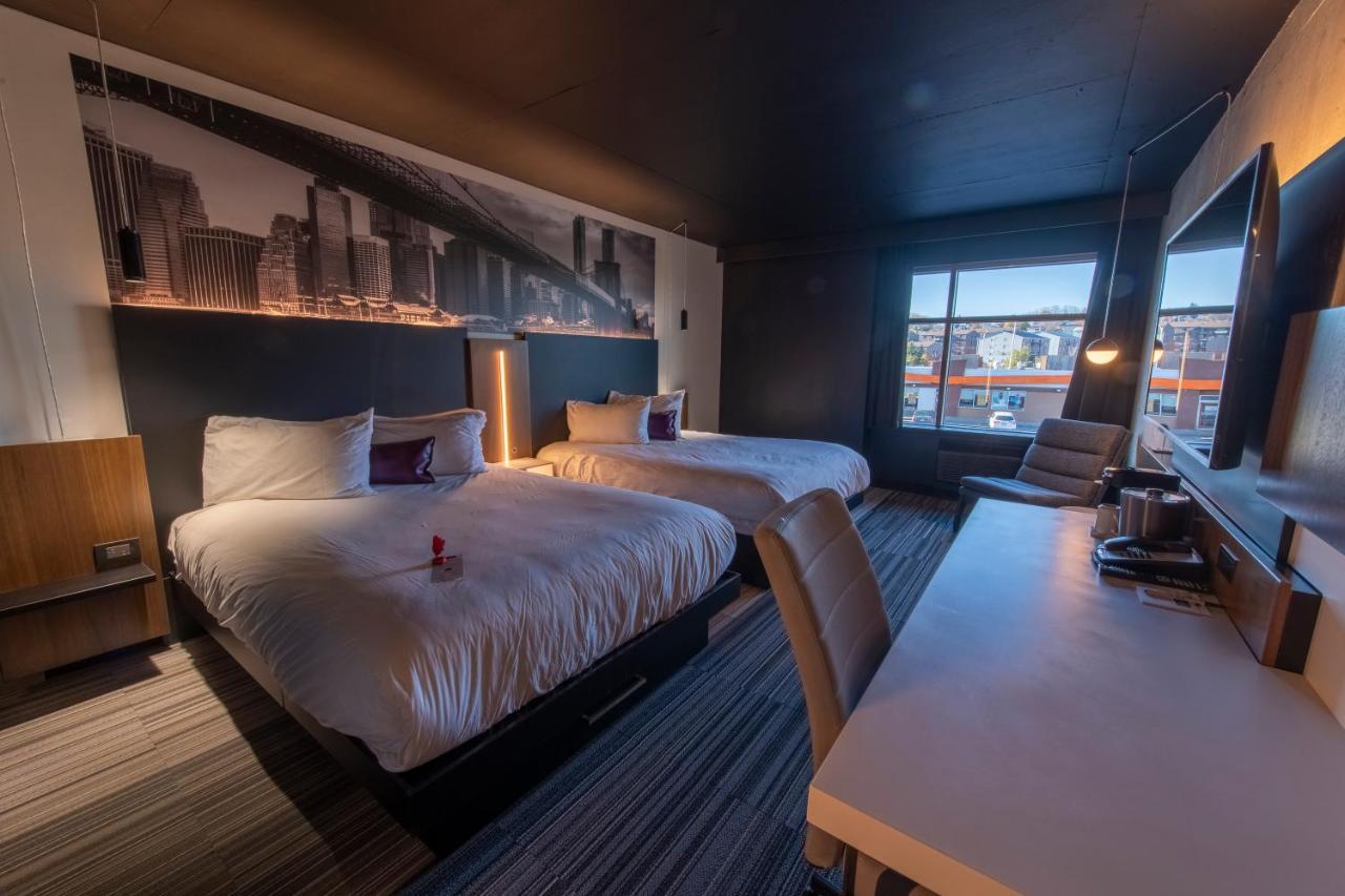 Grand Times Hotel Quebec City Exterior photo