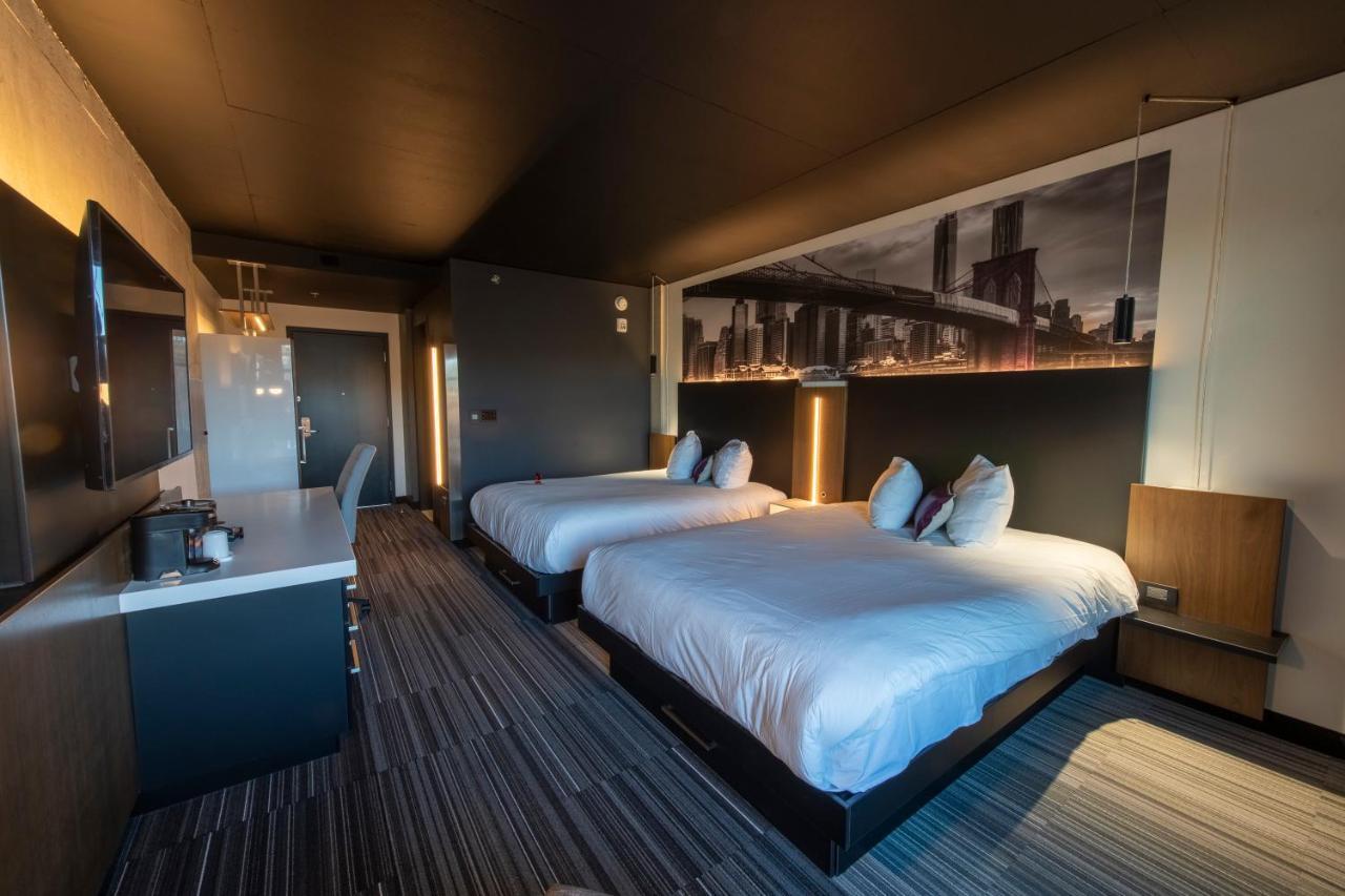 Grand Times Hotel Quebec City Exterior photo
