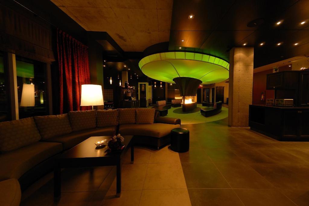 Grand Times Hotel Quebec City Exterior photo