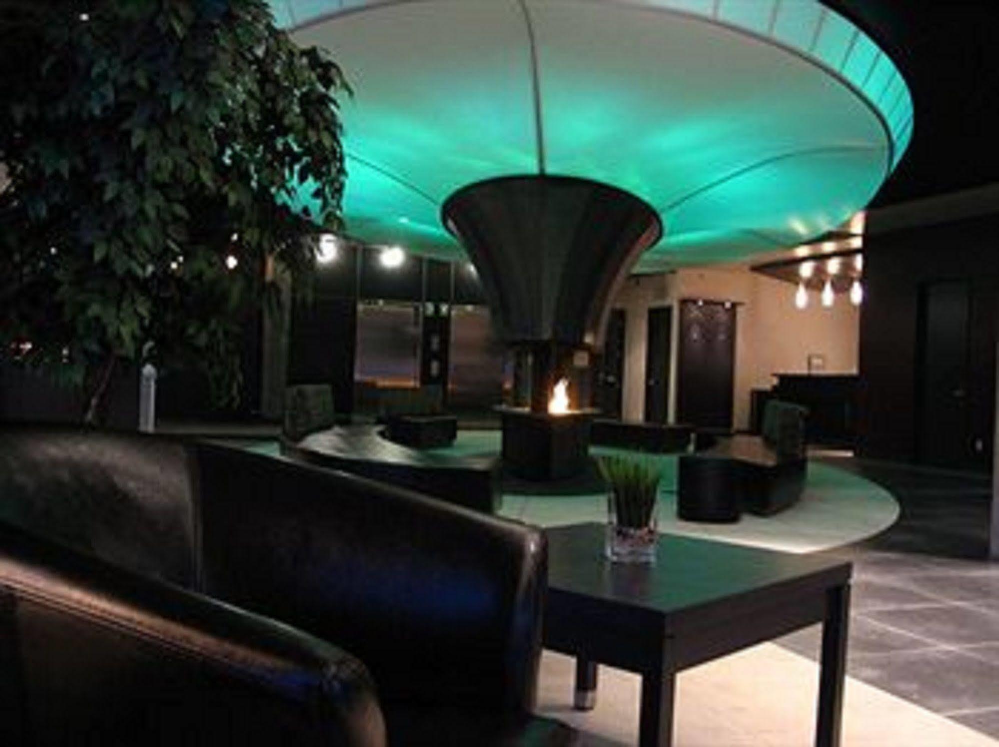 Grand Times Hotel Quebec City Interior photo